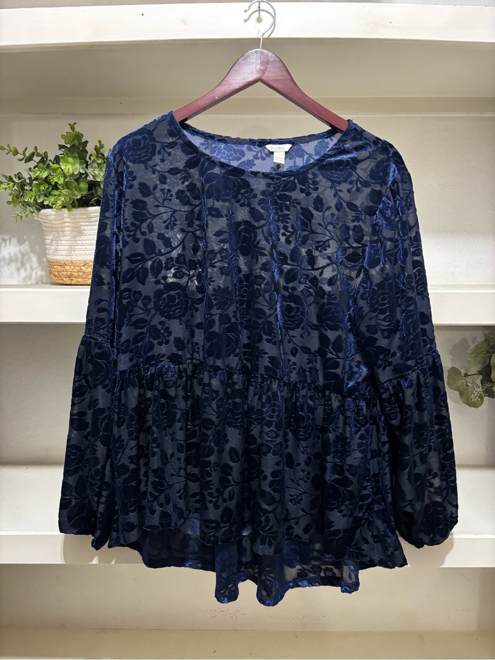 Women’s Navy Floral Burnout Peplum Top